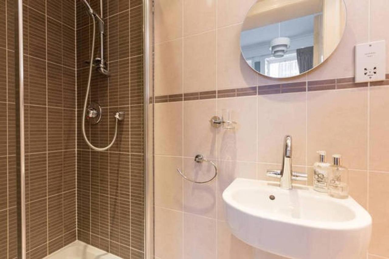 Altido Amazing Hanover St Apt In City Centre 2Br, 2Bath Edinburgh Kültér fotó